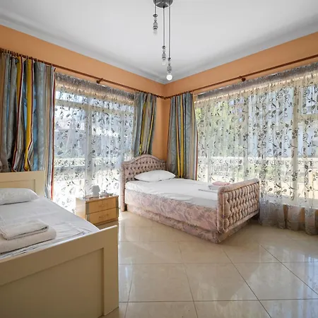 Pensión Rroshaj Tirana