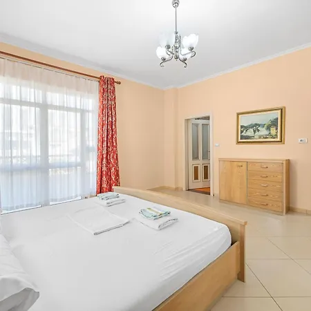 Rroshaj Affittacamere